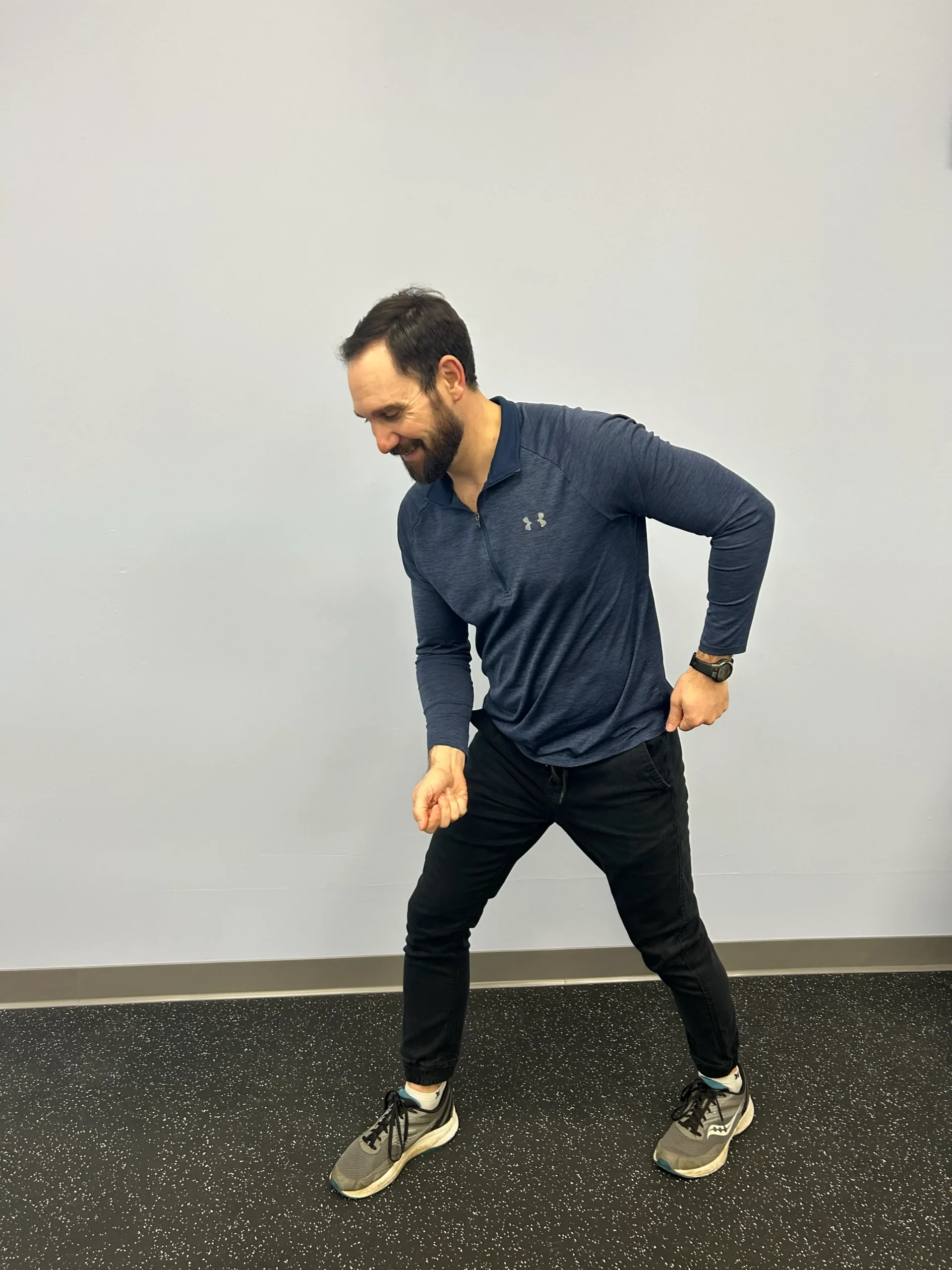 Man demonstrating shovel and pivot movement.