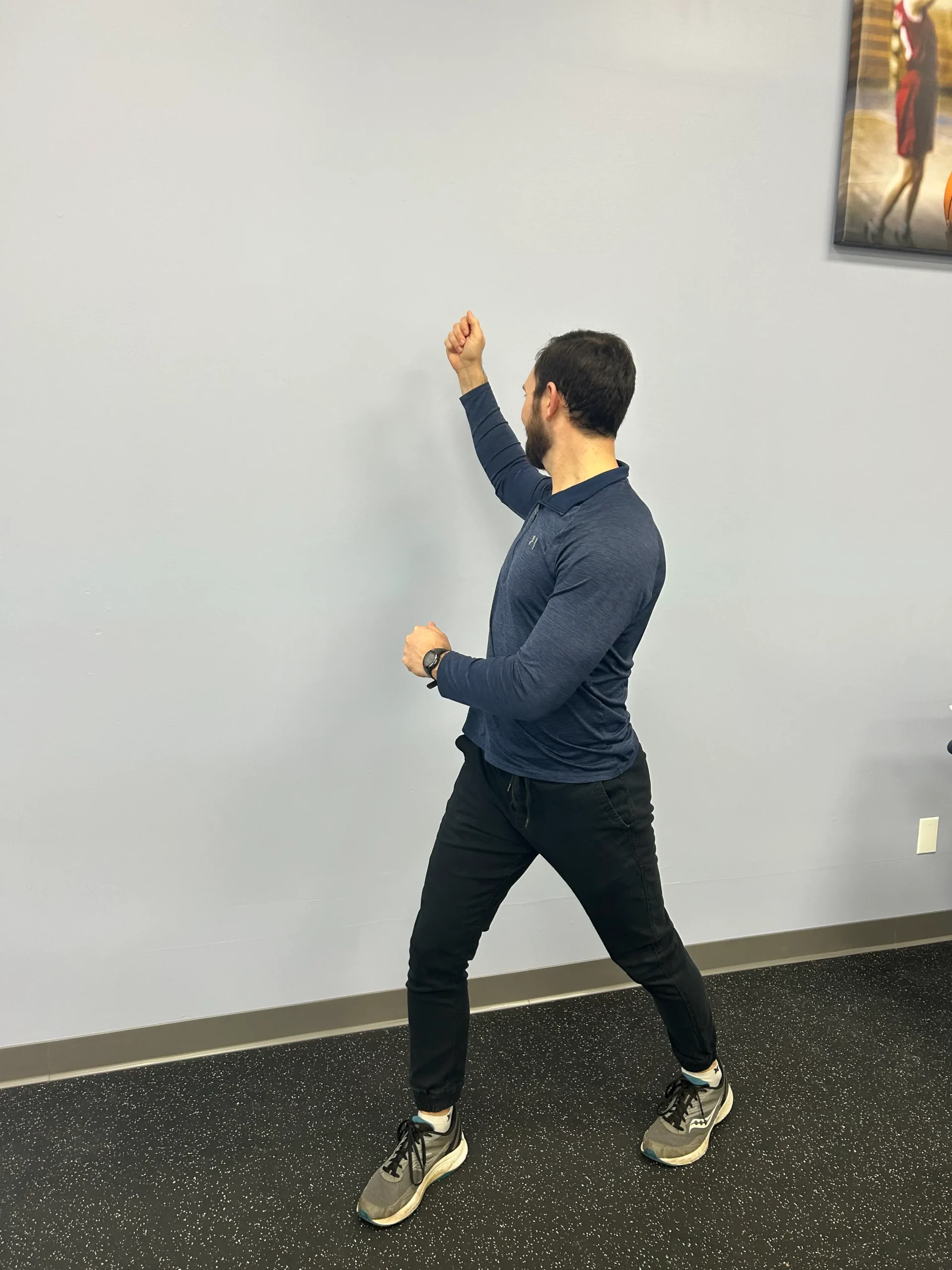 Man demonstrating shovel and pivot movement.