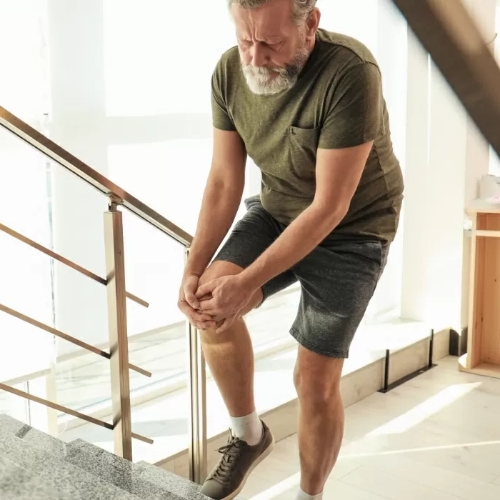 Baystate-Physical-Therapy-Massachusetts-Rhode-Island-Maine-New-Hampshire-New-York-knee-pain