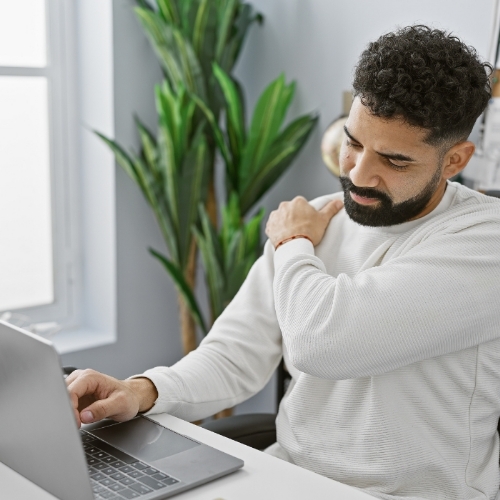 Baystate-Physical-Therapy-Massachusetts-Rhode-Island-Maine-New-Hampshire-New-York-shoulder-ergonomic-pain