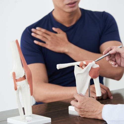 Frozen-Shoulder-Adhesive-Capsulitis-Baystate-Physical-Therapy-Massachusetts-Rhode-Island-Maine-New-Hampshire-New-York